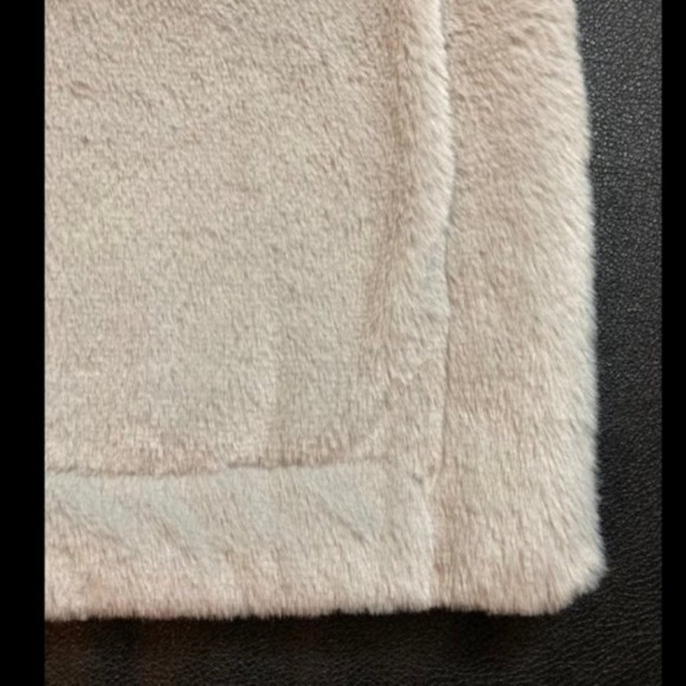 Premium Rabbit Fur with Mink back solid - Picture 6 of 8